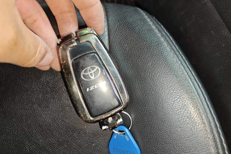 Used Toyota IZOA 2018 2.0L Yichi Version China VI Standard Vehicle Key