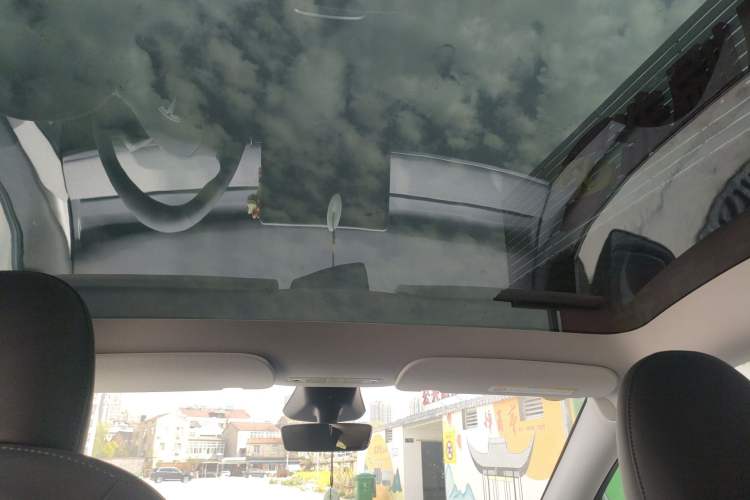 Used Tesla Model Y 2024 Rear-Wheel-Drive Version
