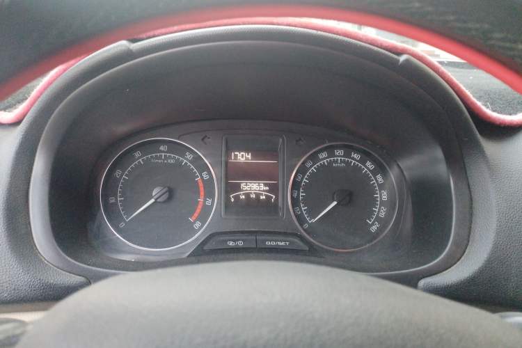 Used Skoda Fabia 2014 1.6L Scout