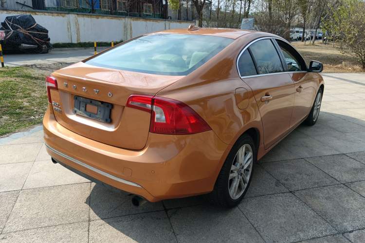 Used Volvo S60 2014 S60L 2.0T Zhiyuan Edition