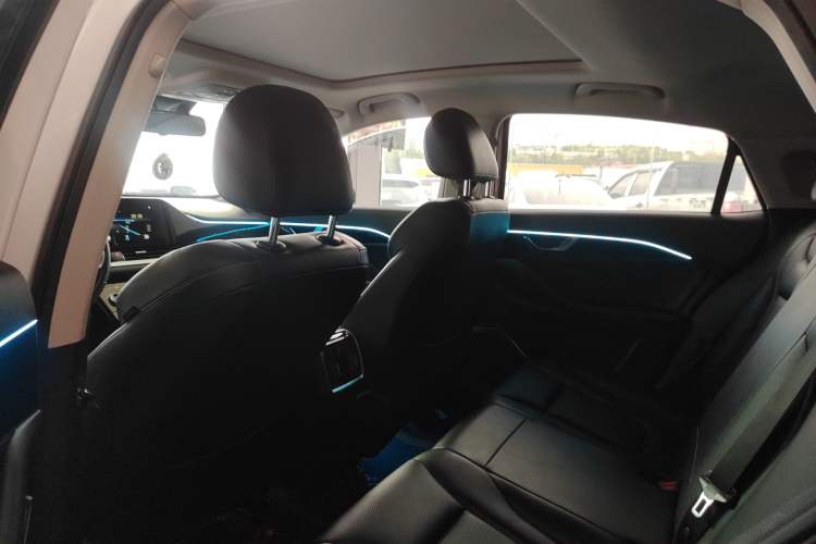 Used Bestune B70 2022 1.5T Automatic 15th Anniversary Classic Edition
