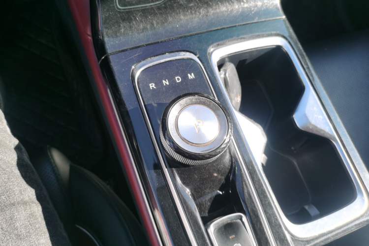 Used SOL QX 2021 300T DCT Prestige Smart Connectivity Version