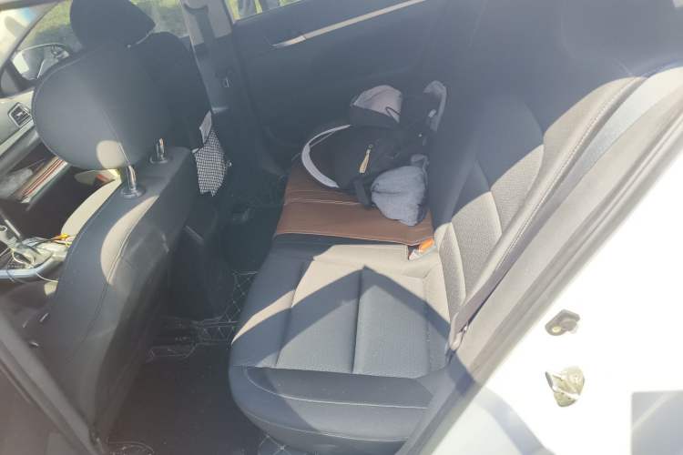 Used Hyundai Elantra (6th Generation / Lingdong) 2016 1.6L Automatic ZhiXuan – Elite Version
