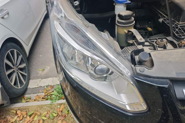 Used Ford Tourneo Custom 2020 2.0T Automatic Elite Edition China VI Standard
