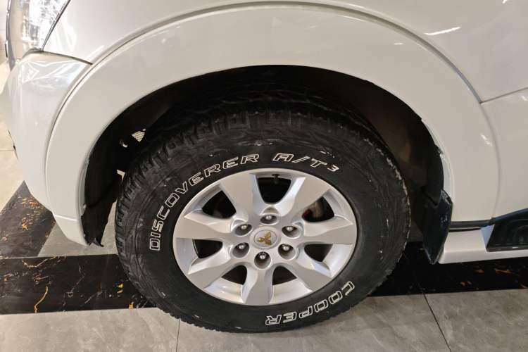 Used Mitsubishi Pajero 2020 3.0L Automatic Comfort Edition