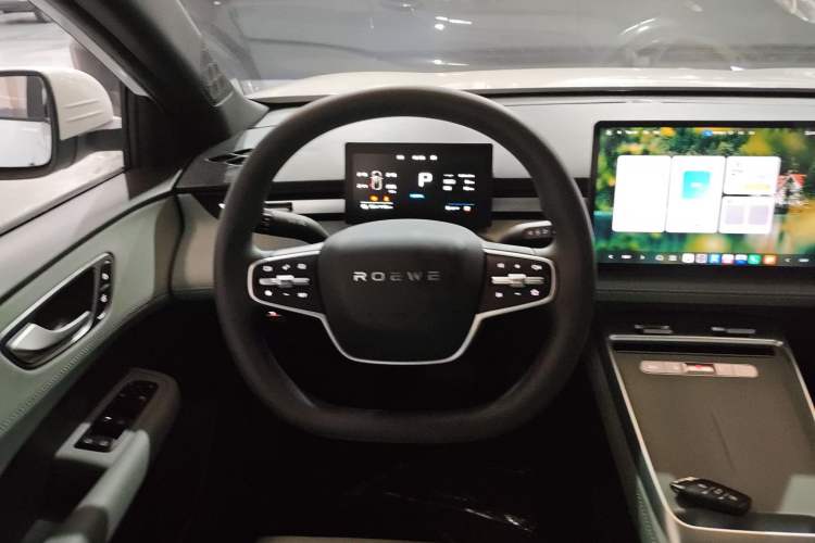 Used Roewe D6 2025 450km Deluxe Edition