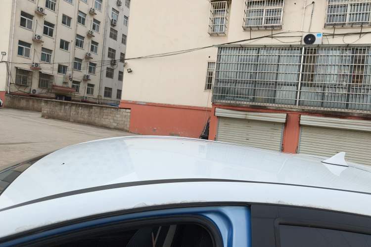 Used SOL E10X 2021 302 km Range Fashion Edition 31.4 kWh