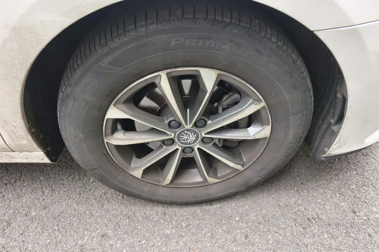 Used BYD Qin Pro New Energy 2019 DM Super Edition 1.5TI Automatic Smart Connect X-Trail Model China V Standard Right Front Wheel Hub