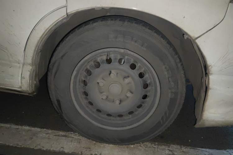 Used Jinbei Express 2020 2.0L Upgraded Version China VI Standard 6-Seater 1TZS
