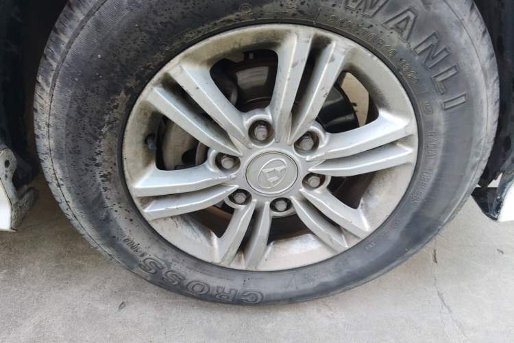 Used SAIC MAXUS G10 2018 PLUS 1.9T Manual Elite Edition Diesel Right Front Wheel Hub