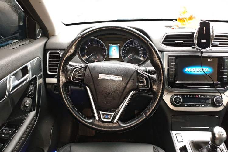 Used Haval H6 Coupe 2015 Blue-Label Facelift 2.0T Manual Two-Wheel Drive Urban Version
