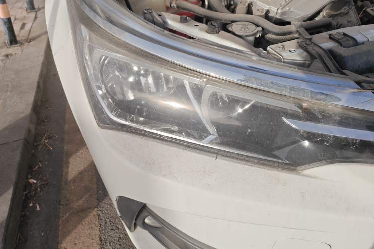 Used Toyota Corolla 2017 Revised Version 1.2T S-CVT GL-i Right Front Headlight