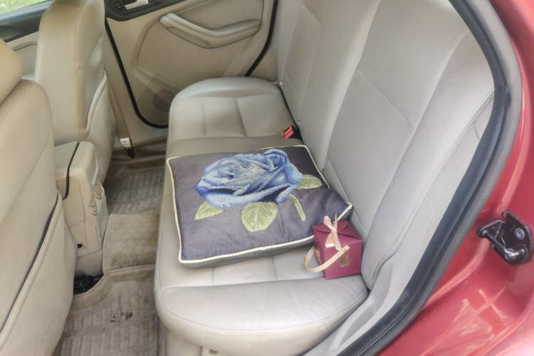 Used Ford Focus 2011 Hatchback 1.8L Automatic Fashion Edition