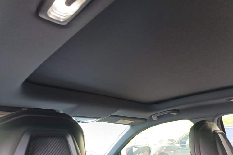 Used CHANGAN UNI-V 2022 1.5T Sport Edition
