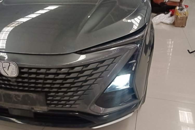 Used CHANGAN UNI-T 2023 Second-Generation 1.5T Prestige Model Left Front Headlight