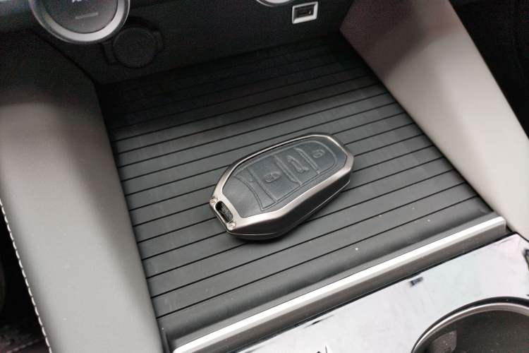 Used Citroen C5 X 2024 1.6T Extraordinary Power Vehicle Key