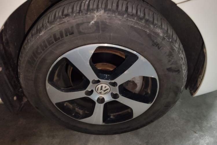 Used Volkswagen Polo 2018 1.5L Automatic Advanced Driving Model Right Front Wheel Hub