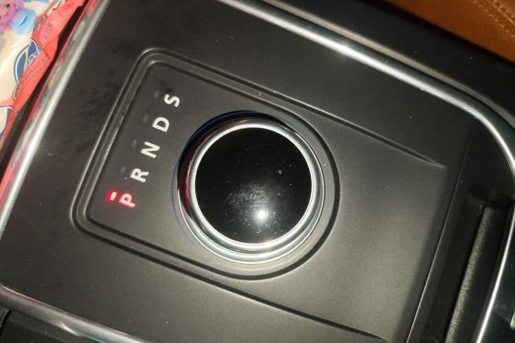 Used Land Rover Discovery Sport 2015 2.0T SE
