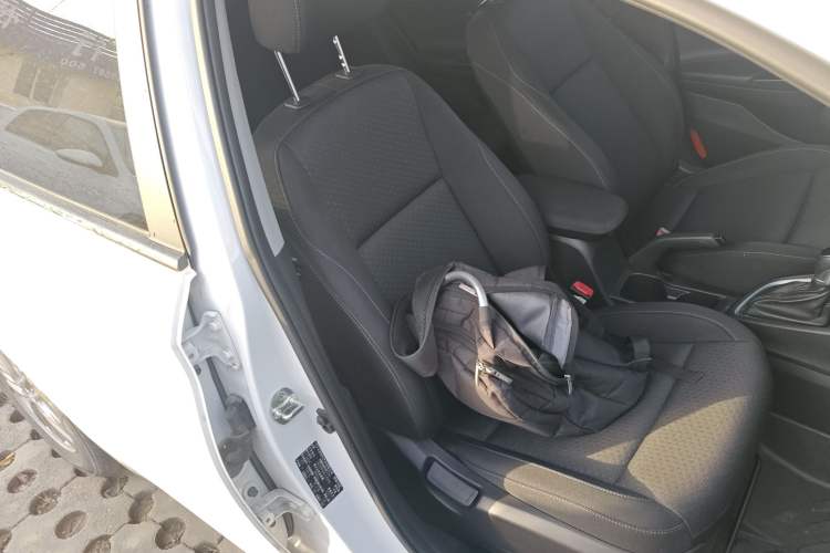 Used Hyundai Celesta 2018 1.6L Automatic GL Enjoyment Edition China VI compliant