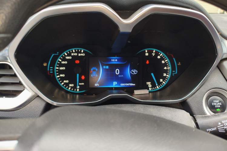 Used Soueast DX7 2016 1.5T Automatic Glory Edition