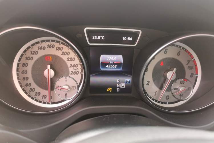 Used Mercedes-Benz GLA 2016 GLA 200 Fashion Model Instrument Cluster