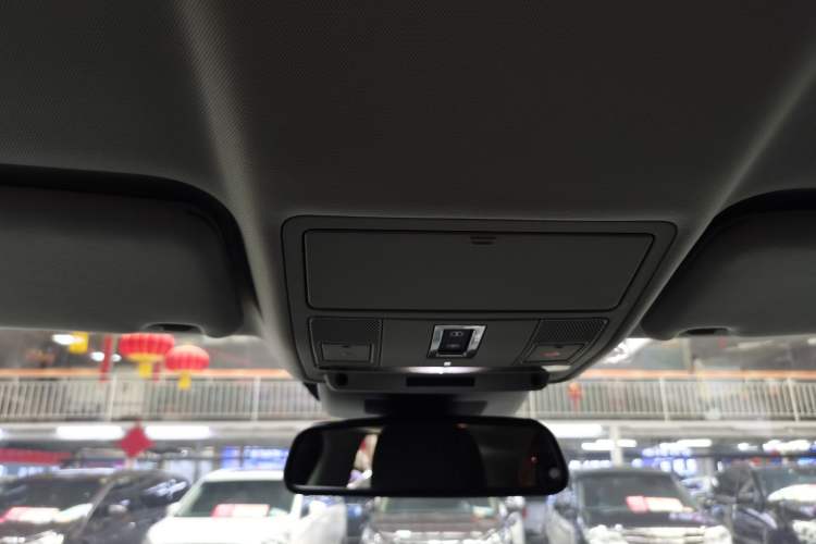 Used Land Rover Range Evoque 2018 240 PS SE Smart Brilliance Edition
