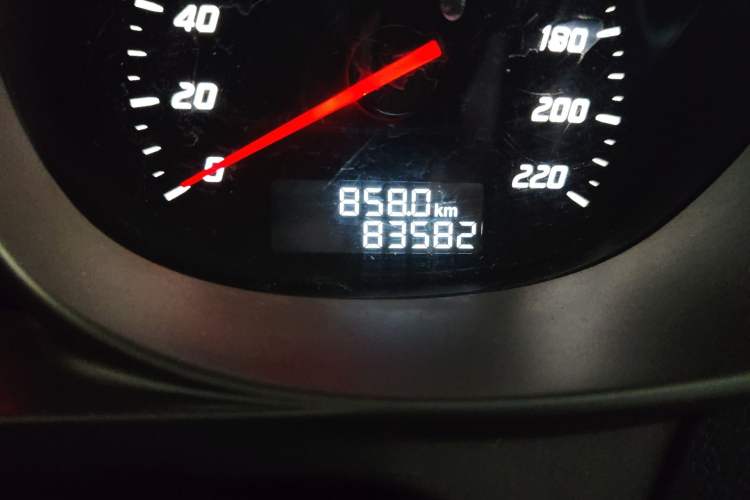 Used Haima M3 2015 1.5L Manual Elite Model with Sunroof Odometer Close Up