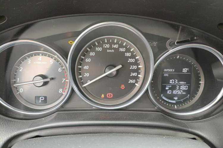 Used Mazda CX-5 2013 2.5L Automatic 4x4 Luxury Version
