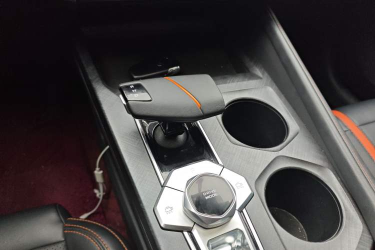 Used Changan UNI-V 2024 1.5T Prestige Edition