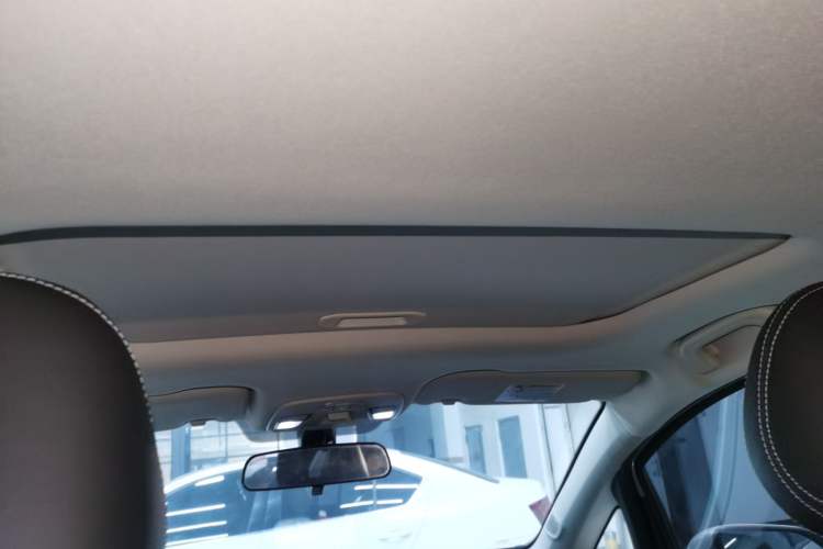 Used Geely Auto Vision X3 2020 1.5L CVT Luxury Model Headliner