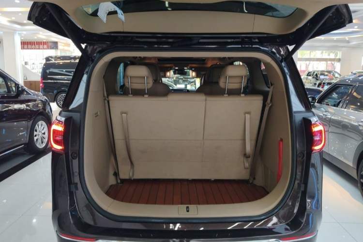 Used Buick GL8 2021 ES Landtrek 653T Comfort Edition