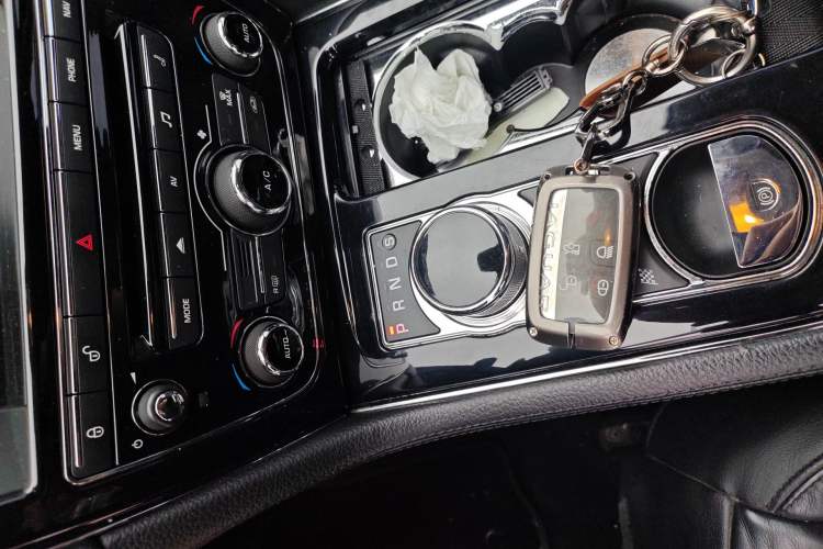 Used Jaguar XJ 2015 XJL 3.0 SC Elegant Business 80th Anniversary Limited Edition Gear Lever