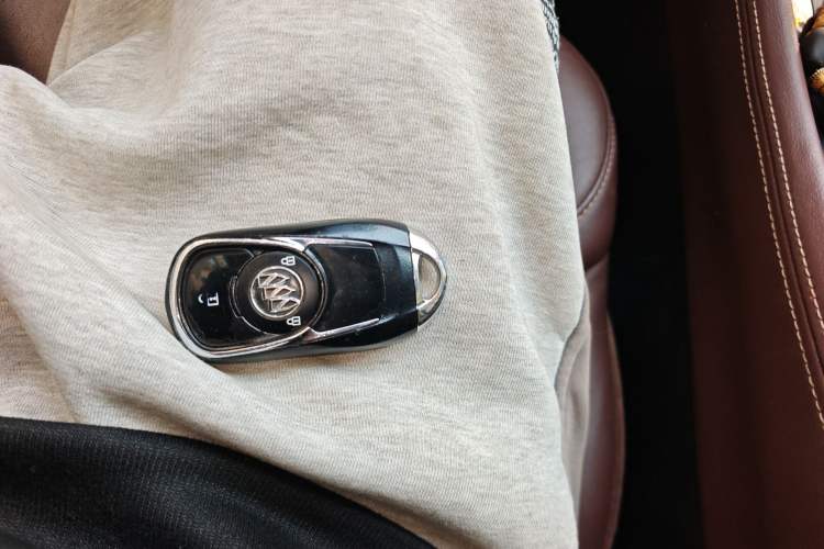 Used Buick Envision 2017 20T Two-Wheel Drive Leading Version
