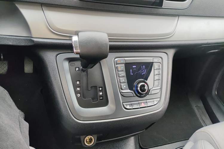 Used SAIC MAXUS G10 2021 2.0T Automatic Smart Edition Gasoline 7-Seater