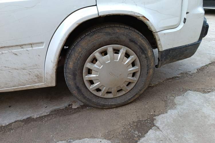 Used JMC Transit 2017 2.8T Commercial Version Short Wheelbase Mid-Roof 6/7/8-Seater JX493