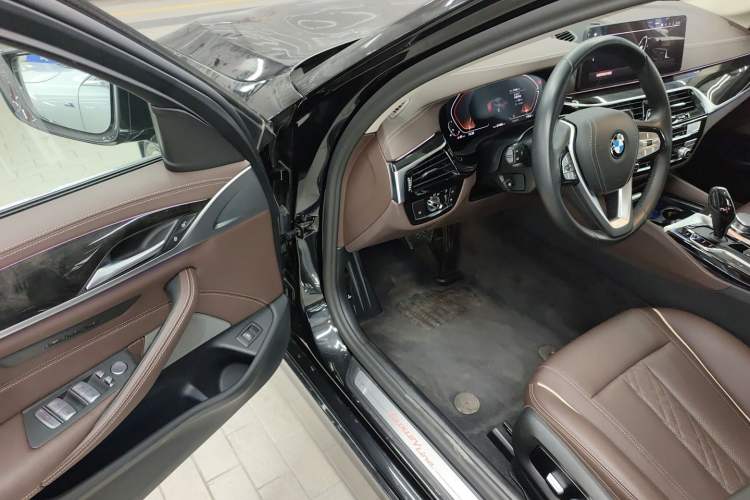 Used BMW 5 Series 2022 Second Facelift 525Li Luxury Package