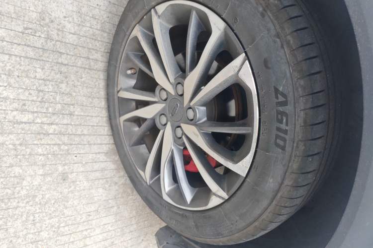 Used Geely Auto Coolray 2019 Sport Model 260T DCT Battle China V Standard
