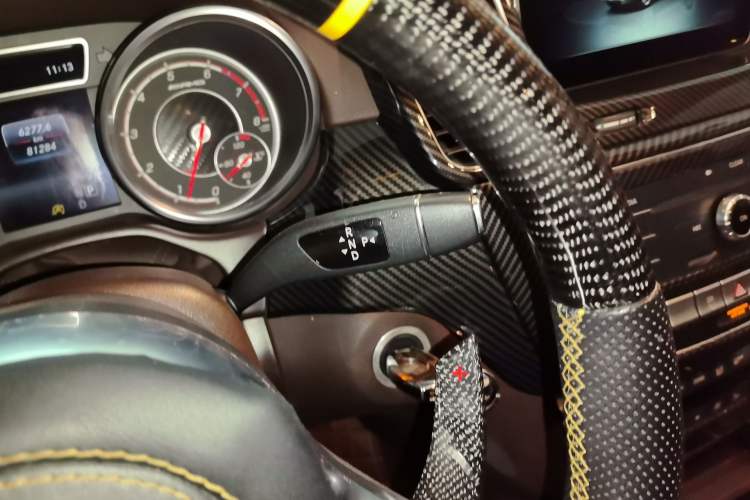 Used Mercedes-Benz GLS 2017 GLS 400 4MATIC Fashion Edition Gear Lever