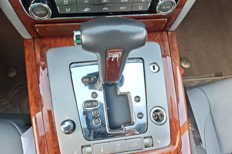 Used Volkswagen Phaeton 2012 3.0L Business Edition
