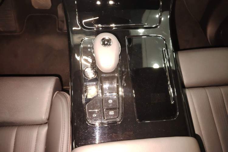 Used GAC Trumpchi M8 2025 Zongshi Series Super Hybrid Edition
