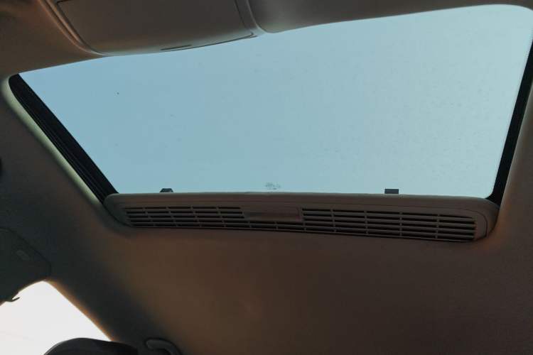 Used Volkswagen Magotan 2013 1.8TSI Prestige Model
