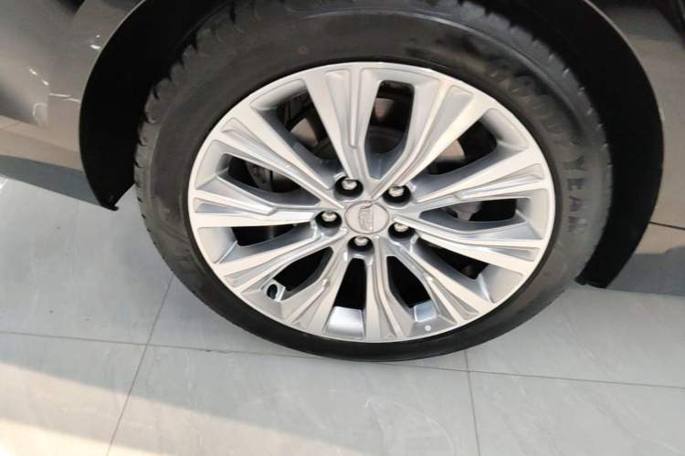Used Cadillac CT6 2023 28T Luxury Version