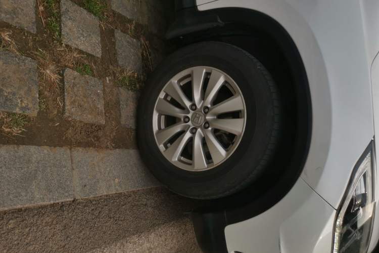 Used Honda CR-V 2016 2.0L two-wheel drive Urban Edition