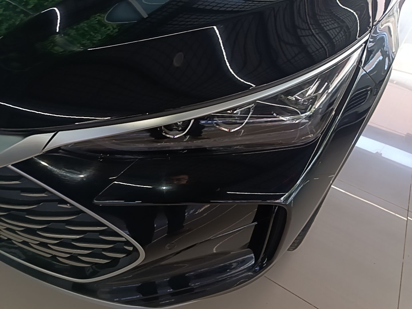 BYD Tang New Energy 2024 DM-i Glory Edition 112KM Flagship Model — снимка 8