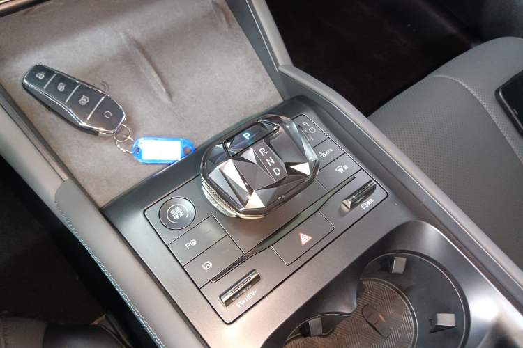 Used BYD Qin L 2025 DM-i Smart Drive 120KM Superior Model