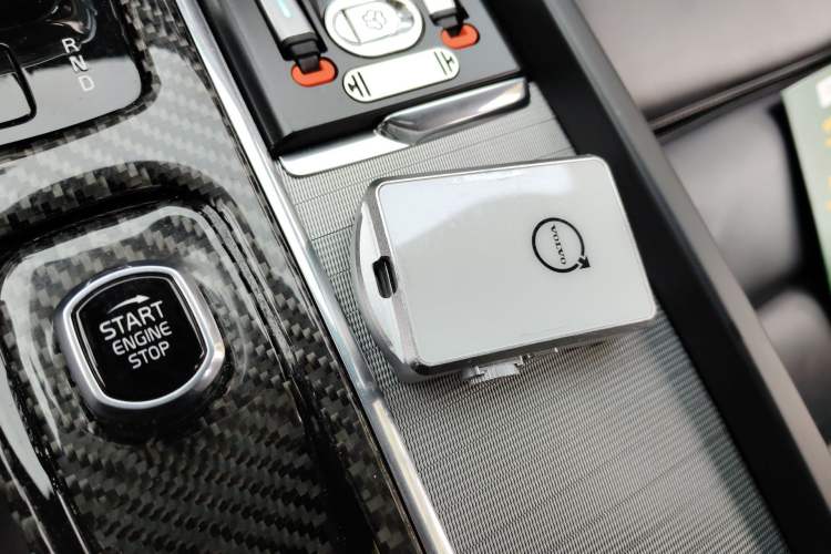 Used Volvo S60 2023 B4 Zhiyuan Sport Edition Vehicle Key