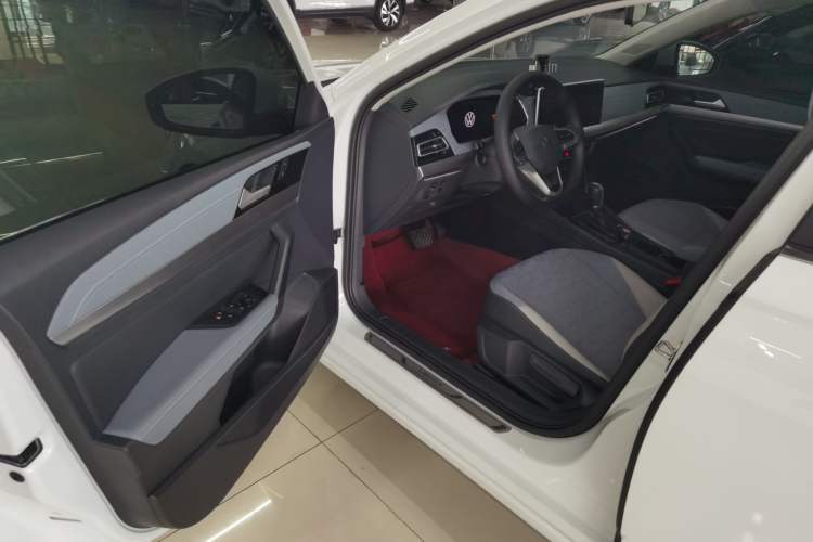 Used Volkswagen Lavida 2023 300TSI DSG Full-Comfort Edition
