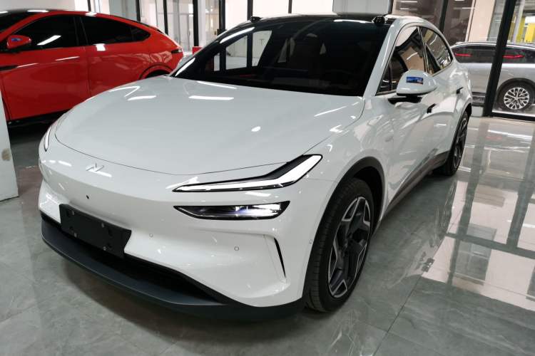 Used ONVO L60 2024 60 kWh Rear-Drive Version