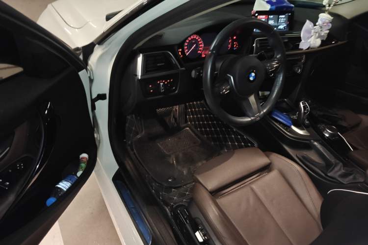 Used BMW 3 Series 2019 320Li M Luxury Package Driver Seat