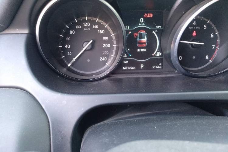 Used Land Rover Discovery Sport 2018 240 PS SE Version
